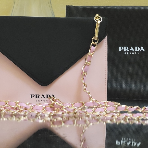 Prada hand pouch converted into shoulder bag or cross body - Picture 16 of 16